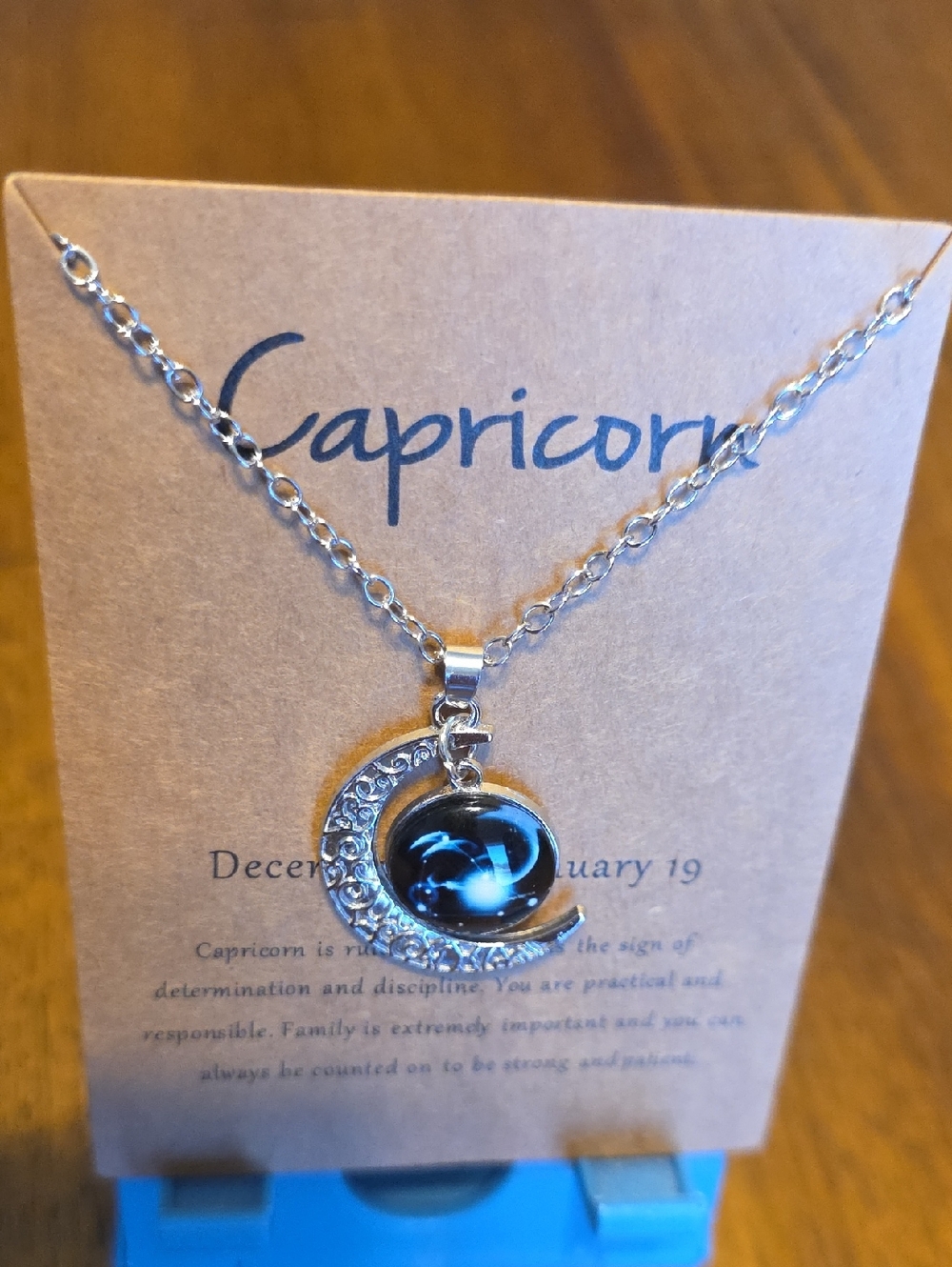 Capricorn Crescent Moon Necklace with Black Zodiac Cabochon - Picture 4 of 11